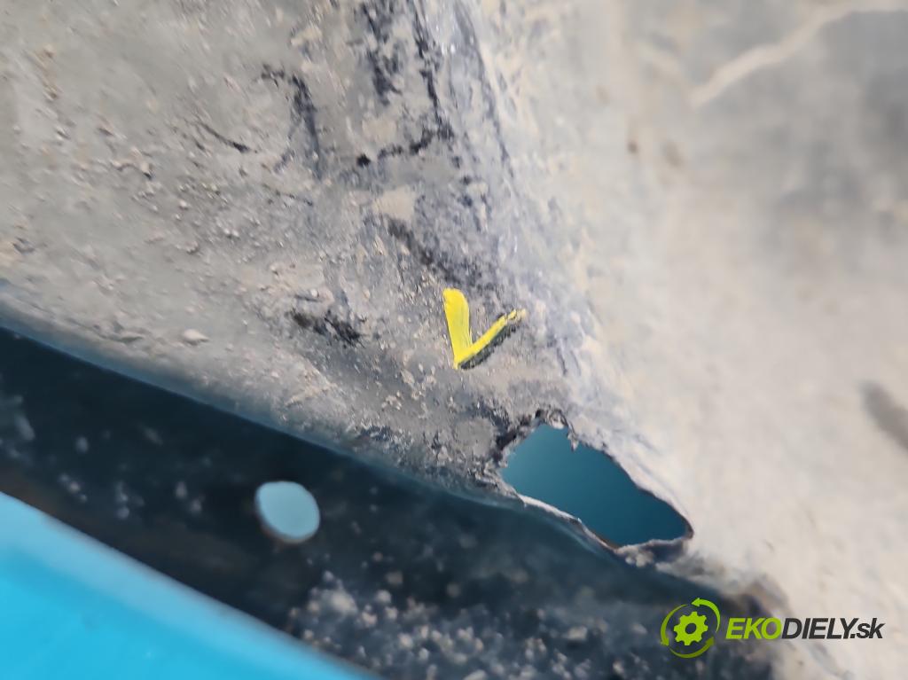 Citroen DS3 2010-2016 1.6 hdi 92 hp manual 68 kW 1560 cm3 3- blatník: přední levé