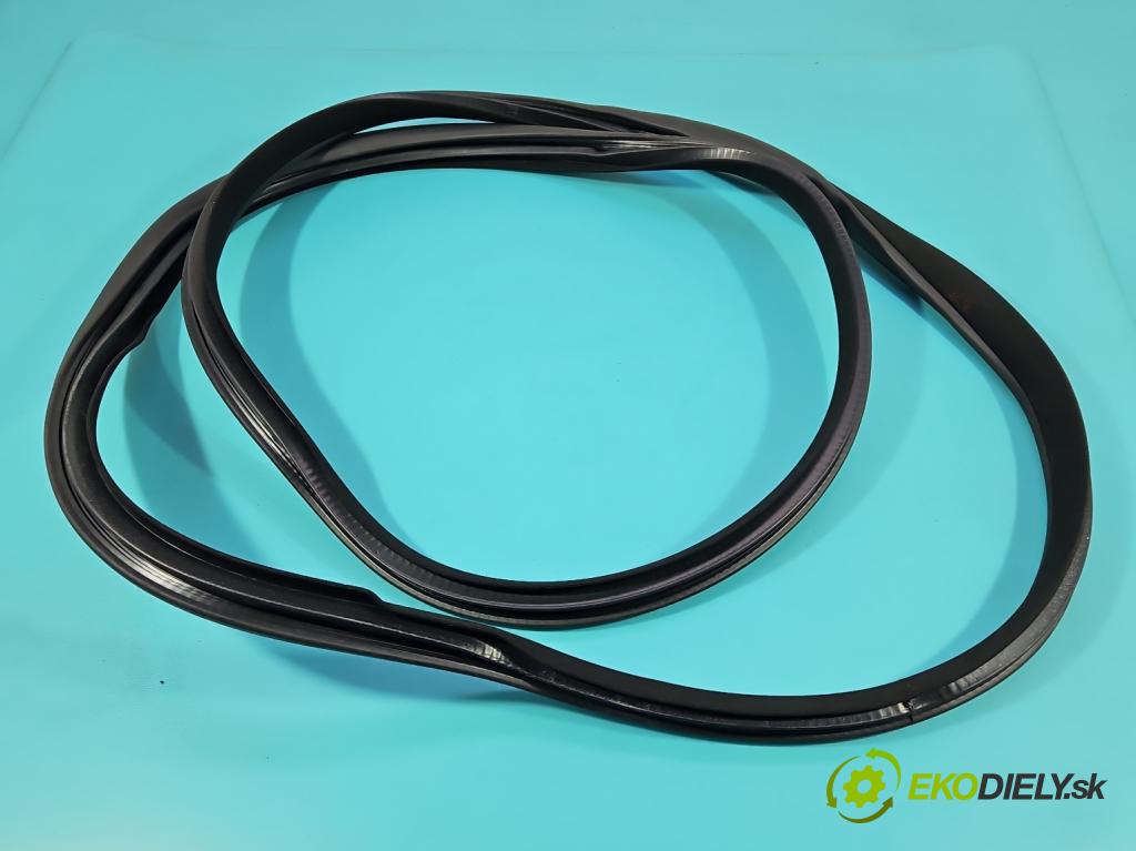 Mercedes S W222 2013-2020 3.0 cdi 656929 340KM automatic 250 kW 2925 cm3 4- Těsnění: dveře zadní pravé A2226970351 (Karoserie ostatní)