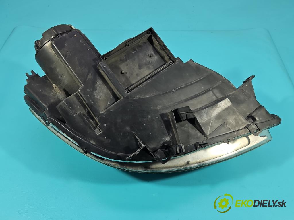 Citroen C8 2002-2014 2.0 hdi 107 HP manual 79 kW 1997 cm3 5- Reflektor: ľavý  (Kľučka dverí ostatné)