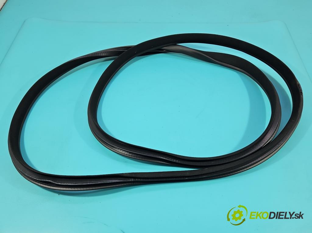 Mercedes S W222 2013-2020 3.0 cdi 656929 340KM automatic 250 kW 2925 cm3 4- Těsnění: dveře přední levé A2226970151