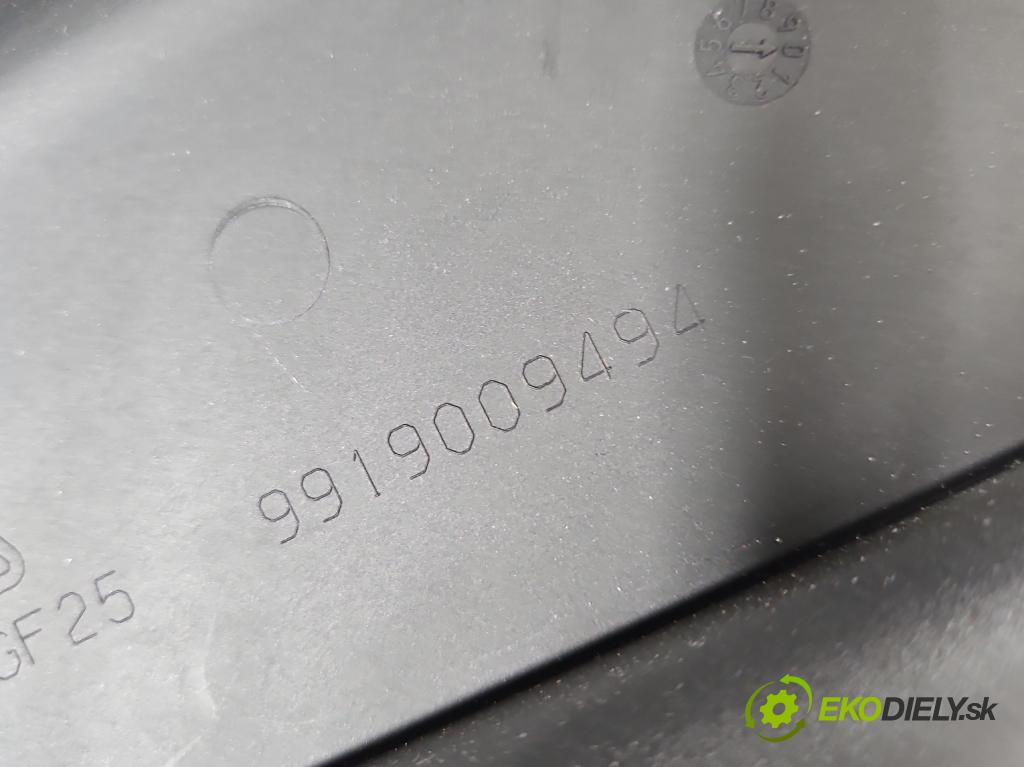 Skoda Superb IV 2023- 2.0 TDI 150 HP automatic 110 kW 1968 cm3 5- roleta 3J0867871 (Roleta kufra)