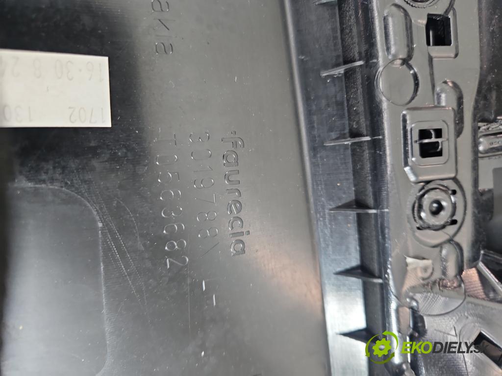 Skoda Superb IV 2023- 2.0 TDI 150 hp automatic 110 kW 1968 cm3 5- Tapacír: dveře přední levé