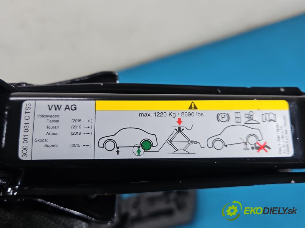 Skoda Superb IV 2023- 2.0 TDI 150 hp automatic 110 kW 1968 cm3 5- mechanismus stahování automobilový 3Q0011031CTS3