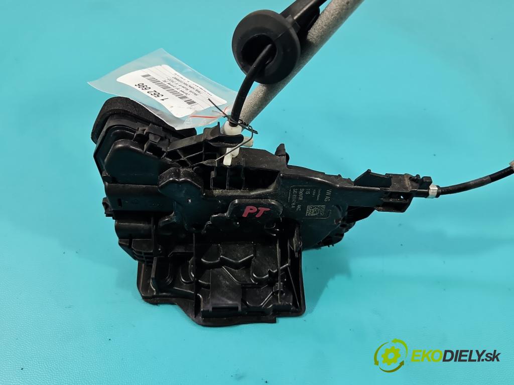 Skoda Superb IV 2023- 2.0 TDI 150 HP automatic 110 kW 1968 cm3 5- zámok zadné pravý 3J0839016A