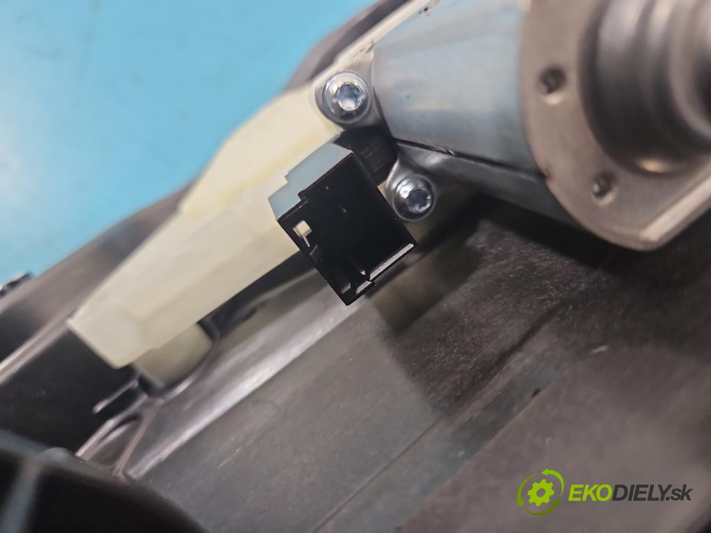 Skoda Superb IV 2023- 2.0 TDI 150 hp automatic 110 kW 1968 cm3 5- mechanismus stahování zadní pravý 3J0839402B