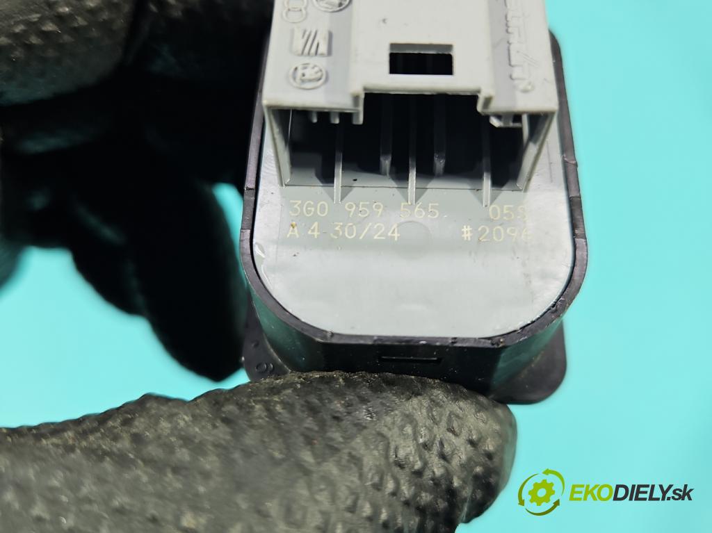 Skoda Superb IV 2023- 2.0 TDI 150 HP automatic 110 kW 1968 cm3 5- prepínač okien spätných zrkadiel 3G0959565