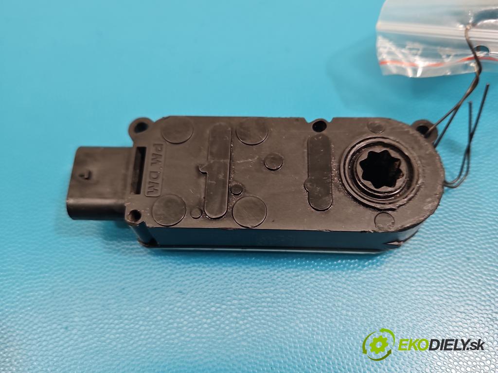 Skoda Superb IV 2023- 2.0 TDI 150 HP automatic 110 kW 1968 cm3 5- motor: ostatné 5QS965501E