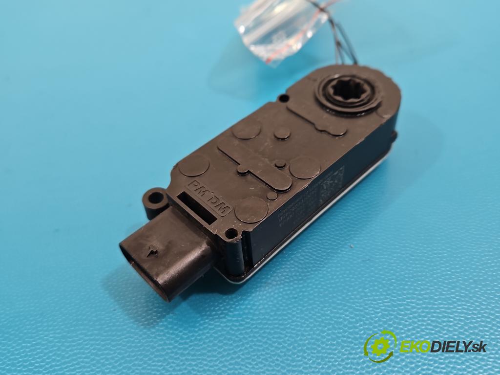 Skoda Superb IV 2023- 2.0 TDI 150 HP automatic 110 kW 1968 cm3 5- motor: ostatné 5QS965501E