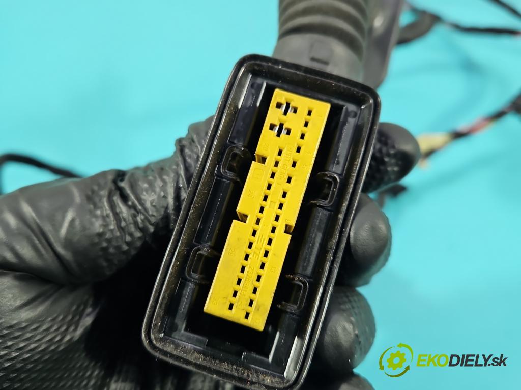 Skoda Superb IV 2023- 2.0 TDI 150 hp automatic 110 kW 1968 cm3 5- Balíček: dveře přední vlevo 3J0-971-120-AK