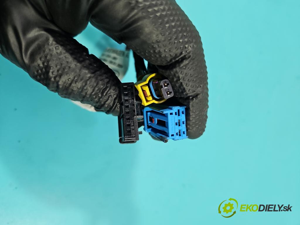 Skoda Superb IV 2023- 2.0 TDI 150 hp automatic 110 kW 1968 cm3 5- Balíček: dveře přední vlevo 3J0-971-120-AK