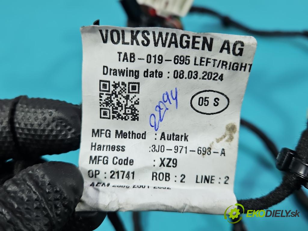 Skoda Superb IV 2023- 2.0 TDI 150 HP automatic 110 kW 1968 cm3 5- Zväzok: dvere zadné vľavo: 3J0971693A