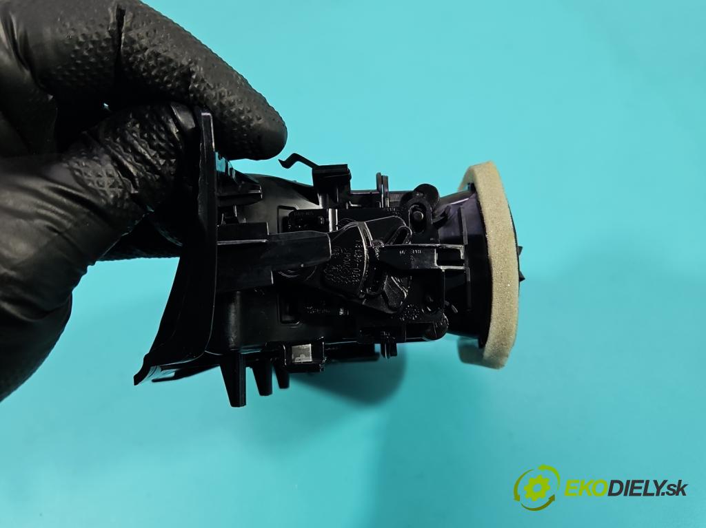 Skoda Superb IV 2023- 2.0 TDI 150 hp automatic 110 kW 1968 cm3 5- Mřížka: topení 3P1819201