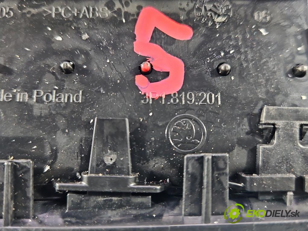 Skoda Superb IV 2023- 2.0 TDI 150 hp automatic 110 kW 1968 cm3 5- Mřížka: topení 3P1819201