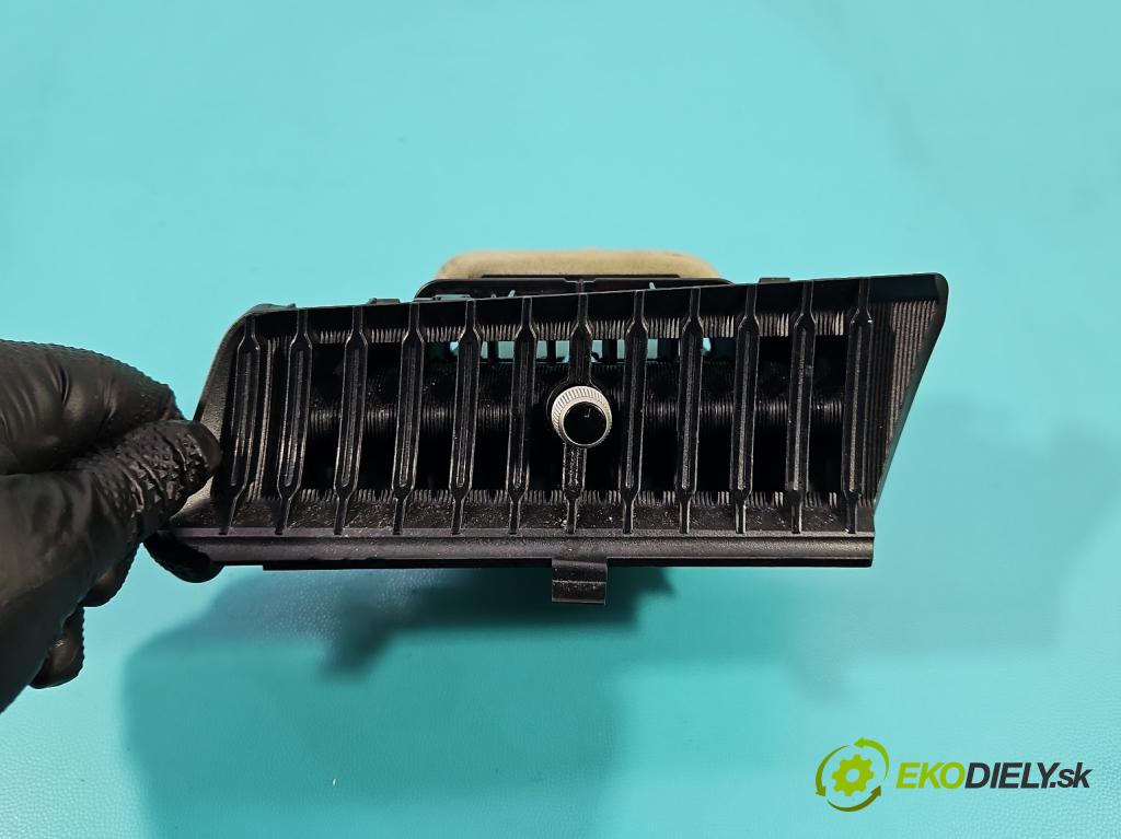 Skoda Superb IV 2023- 2.0 TDI 150 hp automatic 110 kW 1968 cm3 5- Mřížka: topení 3P1819201