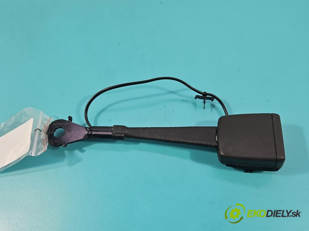 Skoda Superb IV 2023- 2.0 TDI 150 hp automatic 110 kW 1968 cm3 5- stěna bezpečnost přední levý 8Y0857755