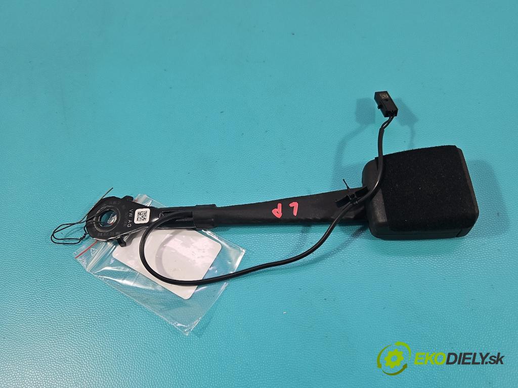 Skoda Superb IV 2023- 2.0 TDI 150 hp automatic 110 kW 1968 cm3 5- stěna bezpečnost přední levý 8Y0857755