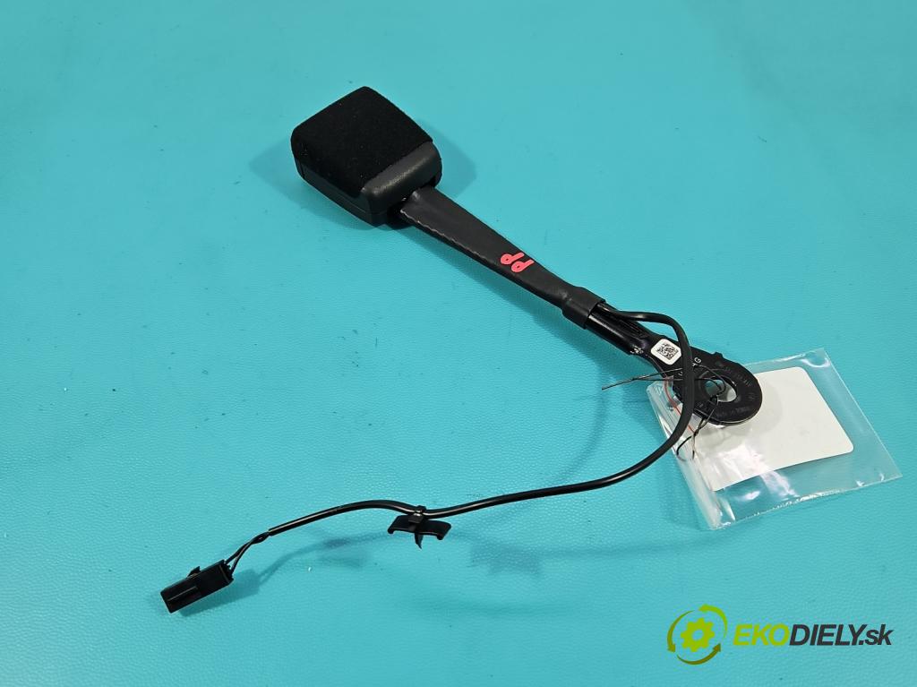 Skoda Superb IV 2023- 2.0 TDI 150 hp automatic 110 kW 1968 cm3 5- stěna bezpečnost přední pravý 8Y0857755