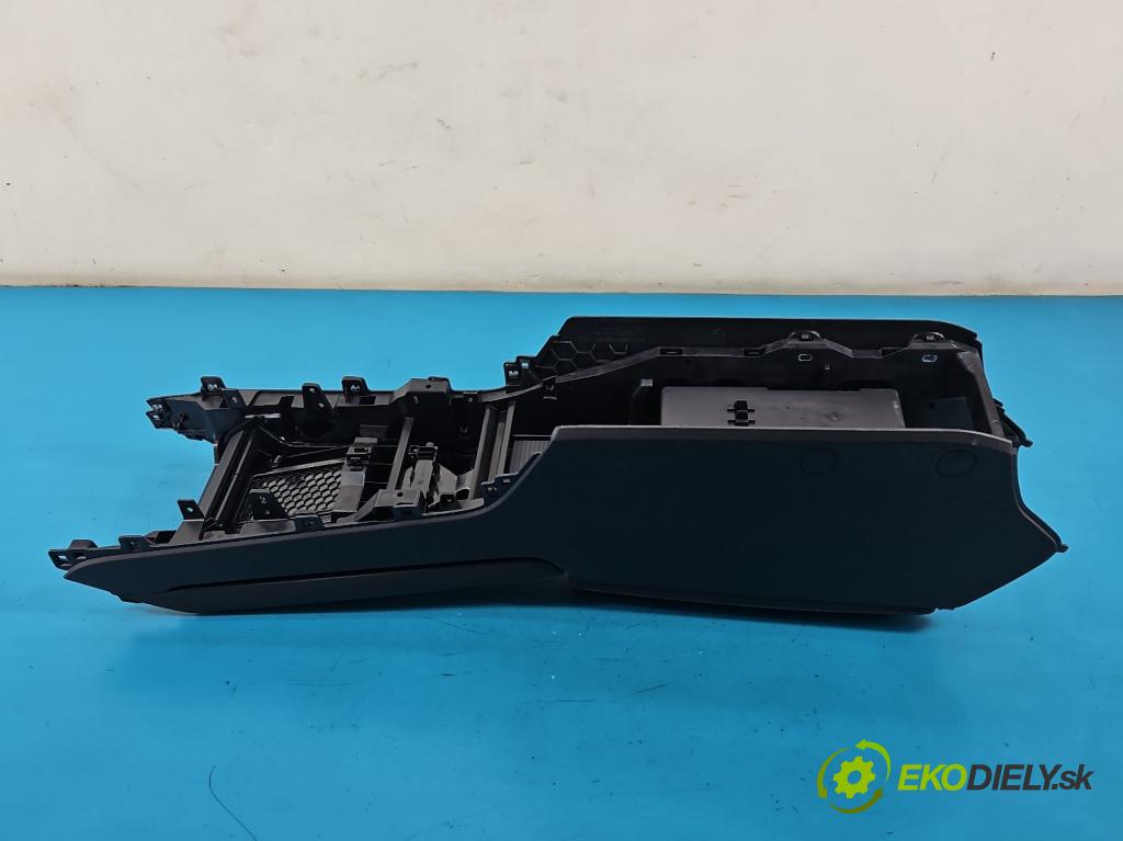 Skoda Superb IV 2023- 2.0 TDI 150 HP automatic 110 kW 1968 cm3 5- operadlo 3J1863074 (Lakťová opierka)