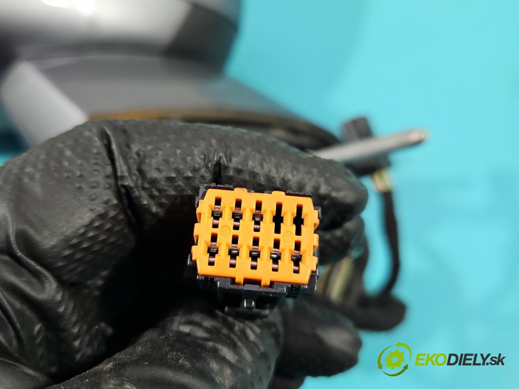 Citroen C5 II 2008-2017 2.0 hdi 136 HP manual 100 kW 1997 cm3 4- zrkadlo ľavé  (Kľučka dverí ostatné)