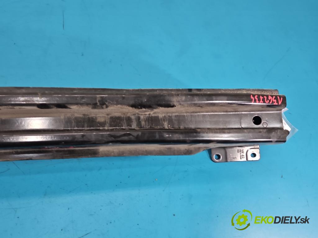 Skoda Superb IV 2023- 2.0 TDI 150 HP automatic 110 kW 1968 cm3 5- výstuha nárazník zadné