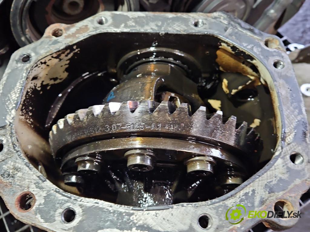 Mercedes S W221 2005-2013 3.5 V6 272 HP automatic 200 kW 3498 cm3 4- Most: zadní: