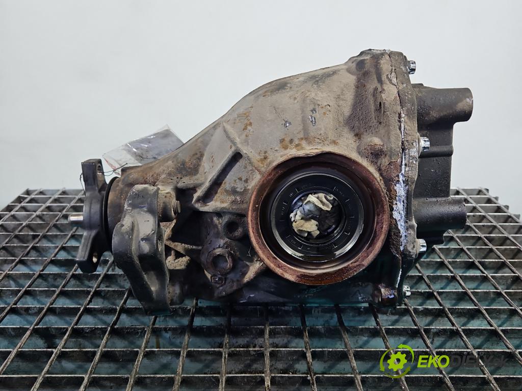 Mercedes S W221 2005-2013 3.5 V6 272 HP automatic 200 kW 3498 cm3 4- Most: zadní: