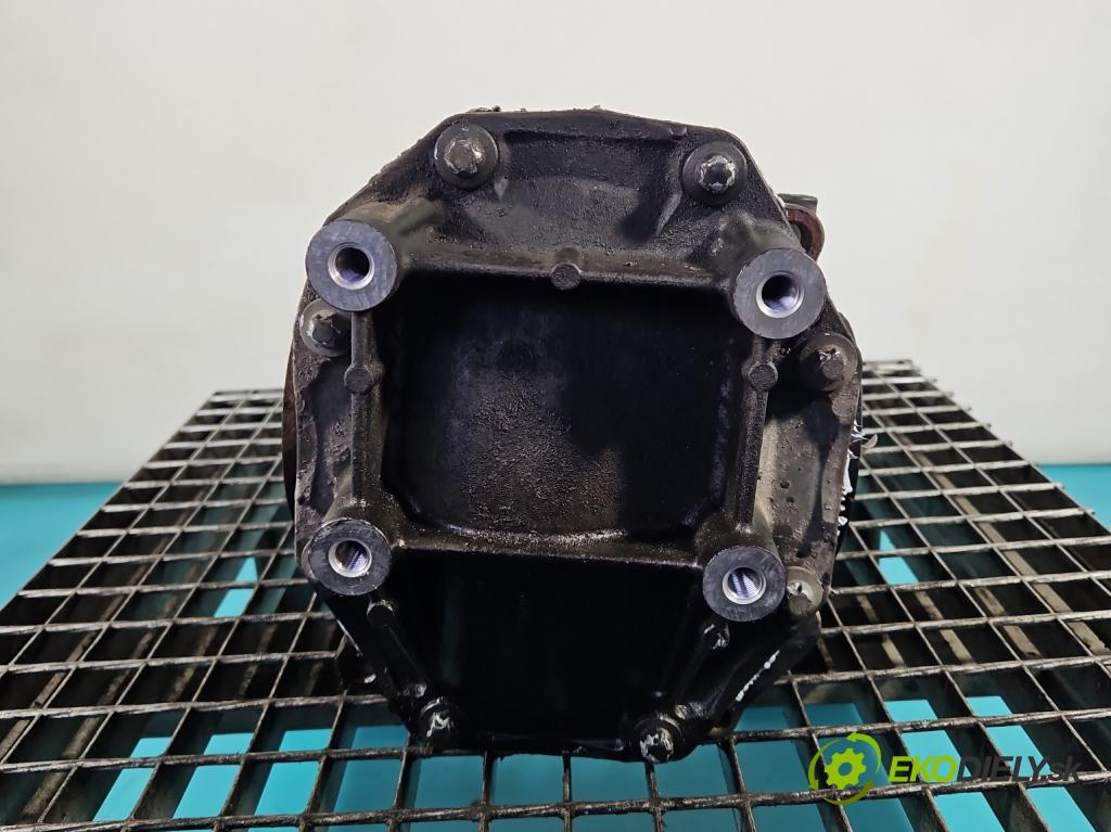 Mercedes S W221 2005-2013 3.5 V6 272 HP automatic 200 kW 3498 cm3 4- Most: zadní: