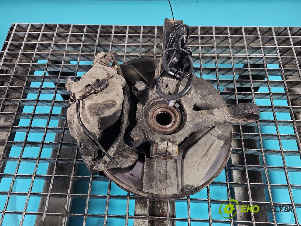 Citroen C8 2002-2014 2.0 hdi 107 HP manual 79 kW 1997 cm3 5- náboj pravé  (Náboj kolesa)