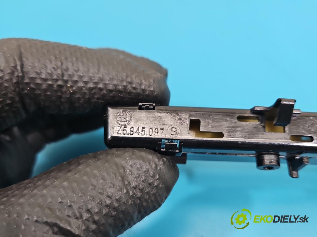 Skoda Octavia IV 2019- 2.0 TDI 116 HP manual 85 kW 1968 cm3 5- světlo: stop: 1Z5945097B