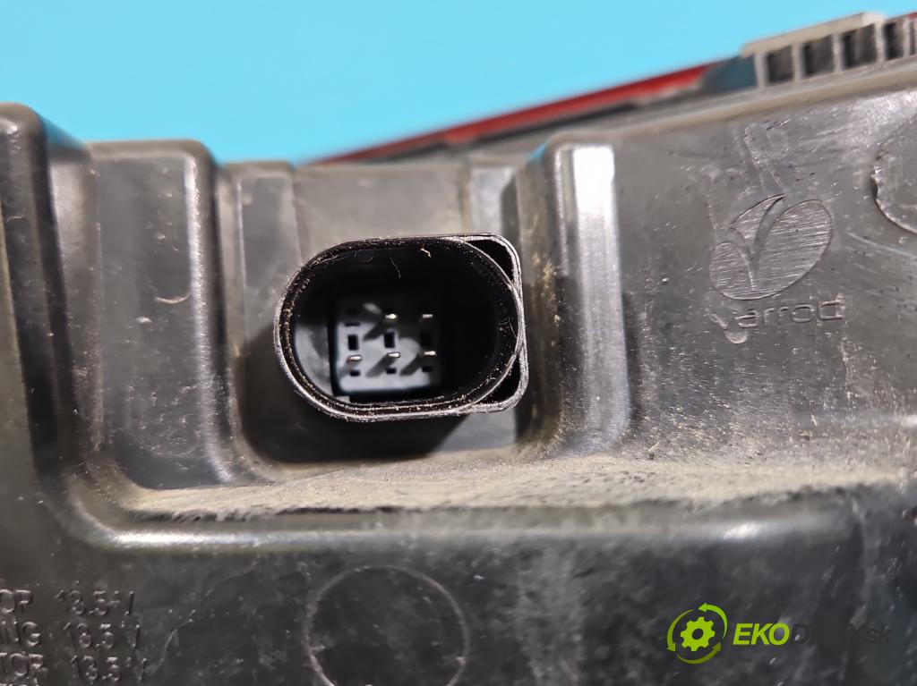 Skoda Octavia IV 2019- 2.0 TDI 116 HP manual 85 kW 1968 cm3 5- svetlo / reflektor zadné ľavé 5E3945207A (Kľučka dverí ostatné)