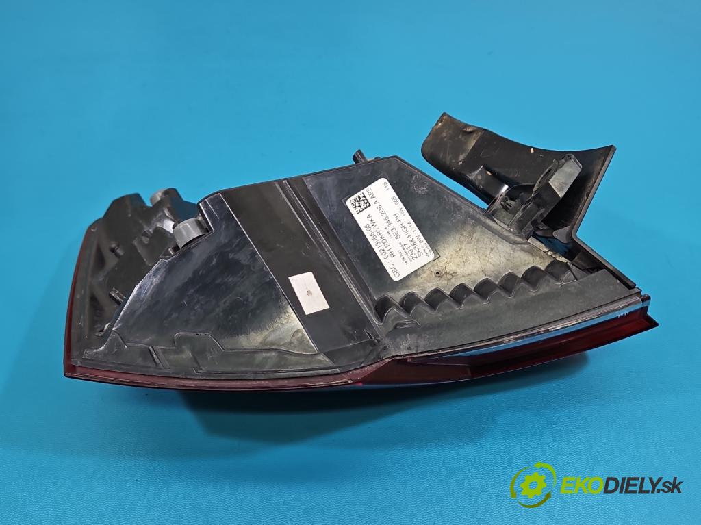 Skoda Octavia IV 2019- 2.0 TDI 116 HP manual 85 kW 1968 cm3 5- svetlo / reflektor zadné pravé 5E3945208A (Kľučka dverí ostatné)