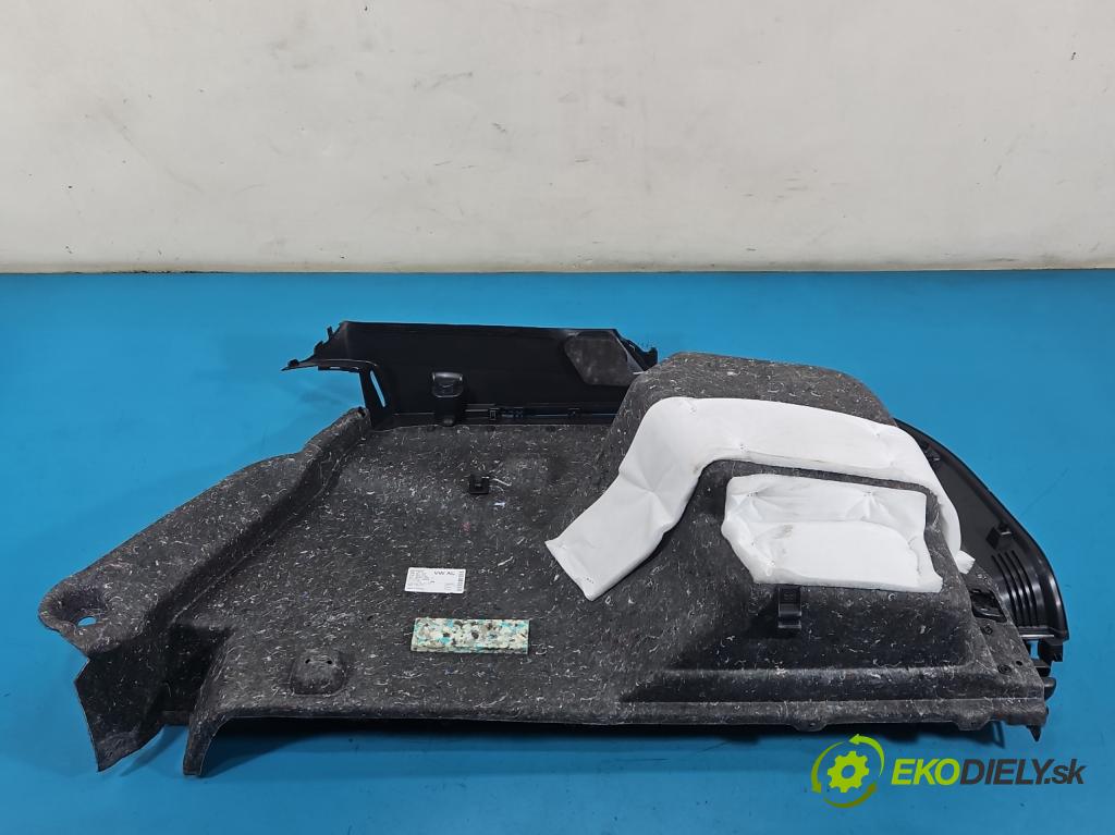 Skoda Superb IV 2023- 2.0 TDI 150 HP automatic 110 kW 1968 cm3 5- Čalounictví: kufra: ľavé 3P0867427