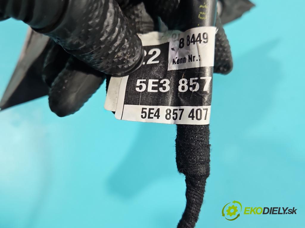 Skoda Octavia IV 2019- 2.0 TDI 116 HP manual 85 kW 1968 cm3 5- zrkadlo ľavé 5E4857407 (Kľučka dverí ostatné)