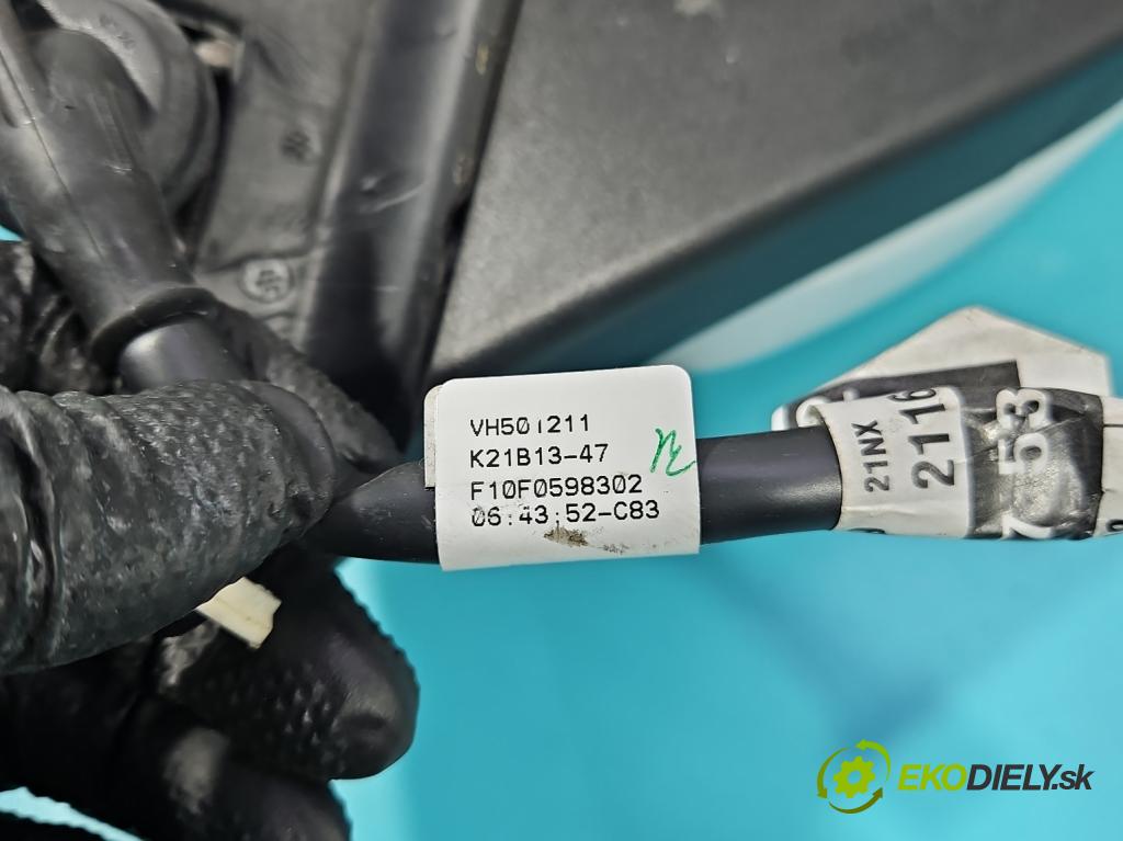 Skoda Octavia IV 2019- 2.0 TDI 116 HP manual 85 kW 1968 cm3 5- zrkadlo pravé 5E3857538 (Kľučka dverí ostatné)