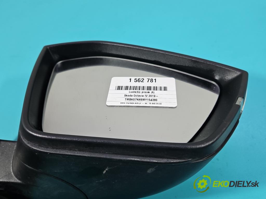 Skoda Octavia IV 2019- 2.0 TDI 116 HP manual 85 kW 1968 cm3 5- zrkadlo pravé 5E3857538 (Kľučka dverí ostatné)