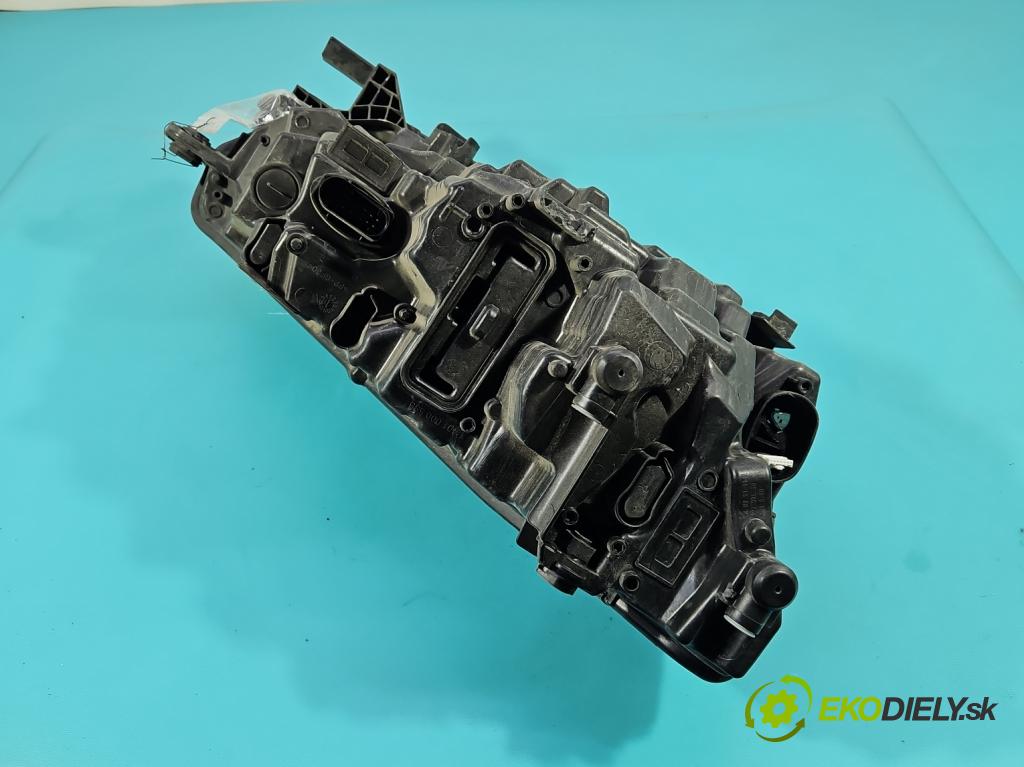 Skoda Octavia IV 2019- 2.0 TDI 116 HP manual 85 kW 1968 cm3 5- Reflektor: ľavý 5E4941015 (Kľučka dverí ostatné)