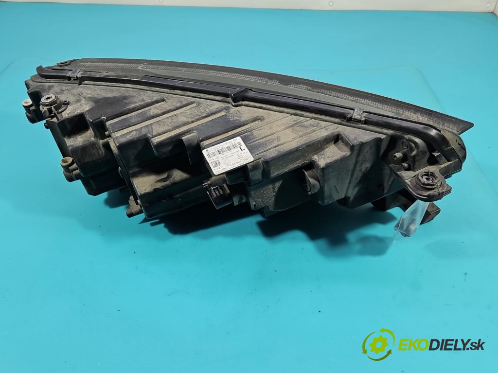 Skoda Octavia IV 2019- 2.0 TDI 116 HP manual 85 kW 1968 cm3 5- Reflektor: ľavý 5E4941015 (Kľučka dverí ostatné)