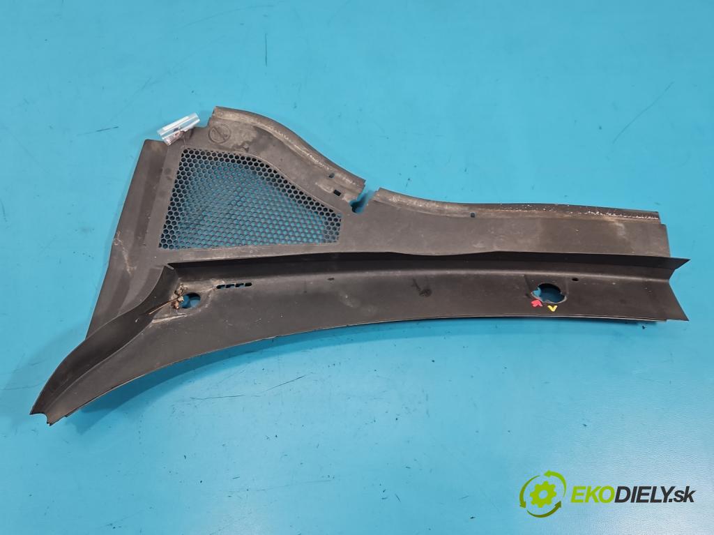 Skoda Superb IV 2023- 2.0 TDI 150 hp automatic 110 kW 1968 cm3 5- torpédo 3P0819403 (Plast pod čelním sklem)