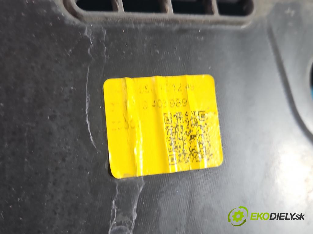 Skoda Superb IV 2023- 2.0 TDI 150 hp automatic 110 kW 1968 cm3 5- torpédo 3P0819403 (Plast pod čelním sklem)