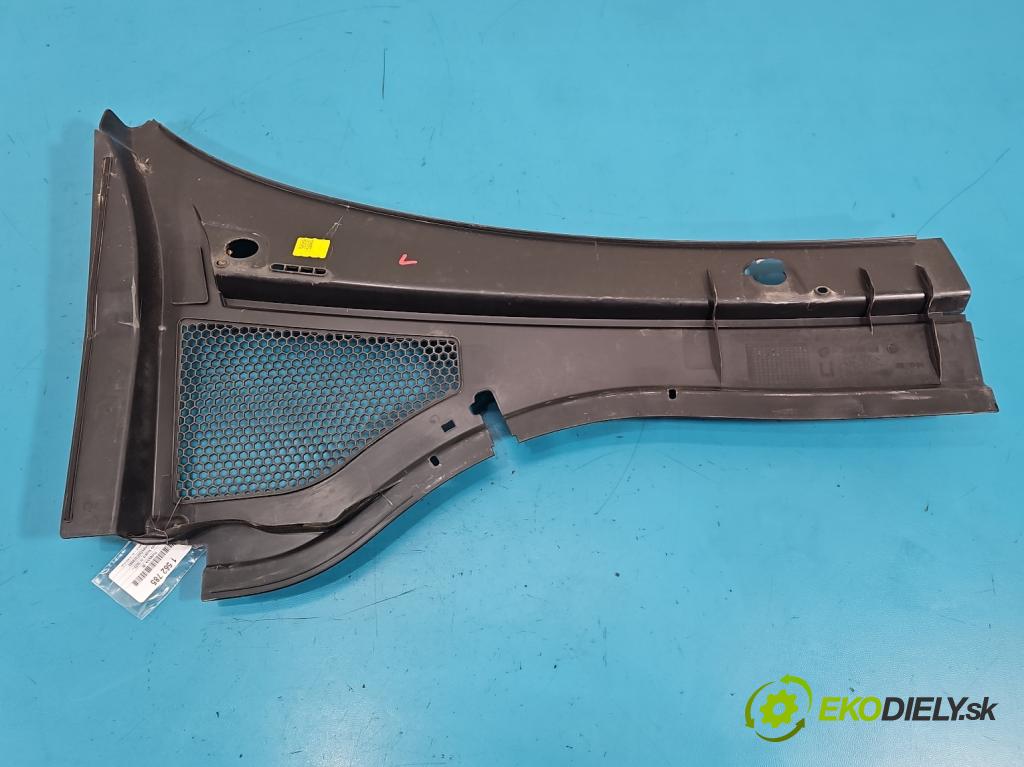 Skoda Superb IV 2023- 2.0 TDI 150 hp automatic 110 kW 1968 cm3 5- torpédo 3P0819403 (Plast pod čelním sklem)