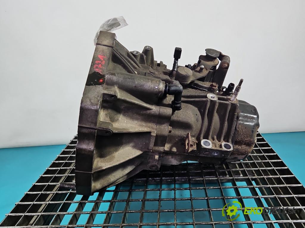 Suzuki SX4 I 2006-2014 1.6 16V 120 HP manual 88 kW 1586 cm3 5- prevodovka stupeň,rýchlosť manual ZL4