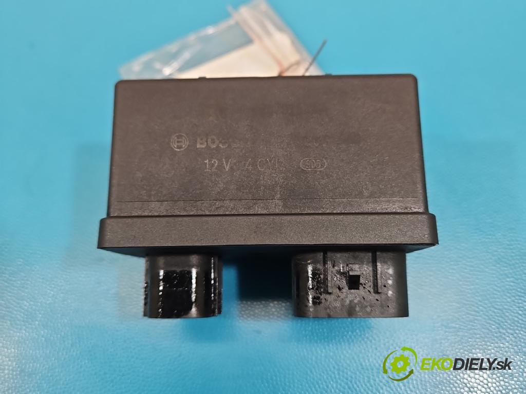 Jeep Cherokee KL 2013-2023 2.0 multijet: 140 HP manual 103 kW 1956 cm3 5- Relé: svíčky: zařicích: 0281003060 (Relé)