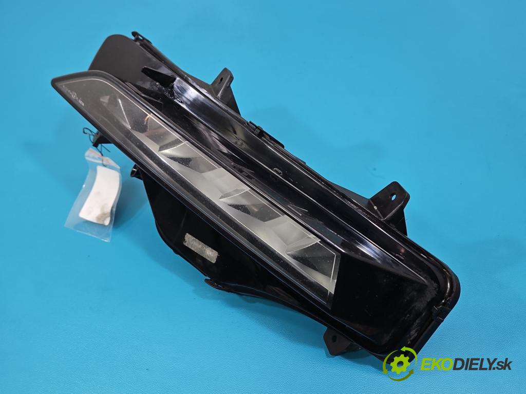 Skoda Octavia IV 2019- 2.0 TDI 116 hp manual 85 kW 1968 cm3 5- Halogen levý 5E3941699 (Klika dveří ostatní)