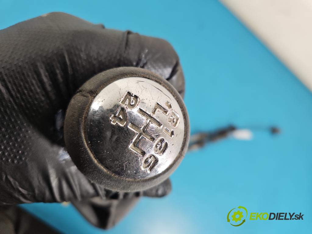 Citroen C8 2002-2014 2.0 hdi 107 HP manual 79 kW 1997 cm3 5- kulisa změny stupňová  (Řadicí páka (kulisa) )