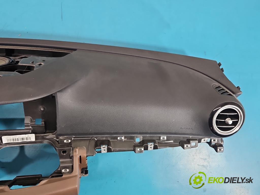 Mercedes E W213 2016-2023 2.0 CDI 194KM automatic 143 kW 1950 cm3 4- kokpit,přistrojova deska