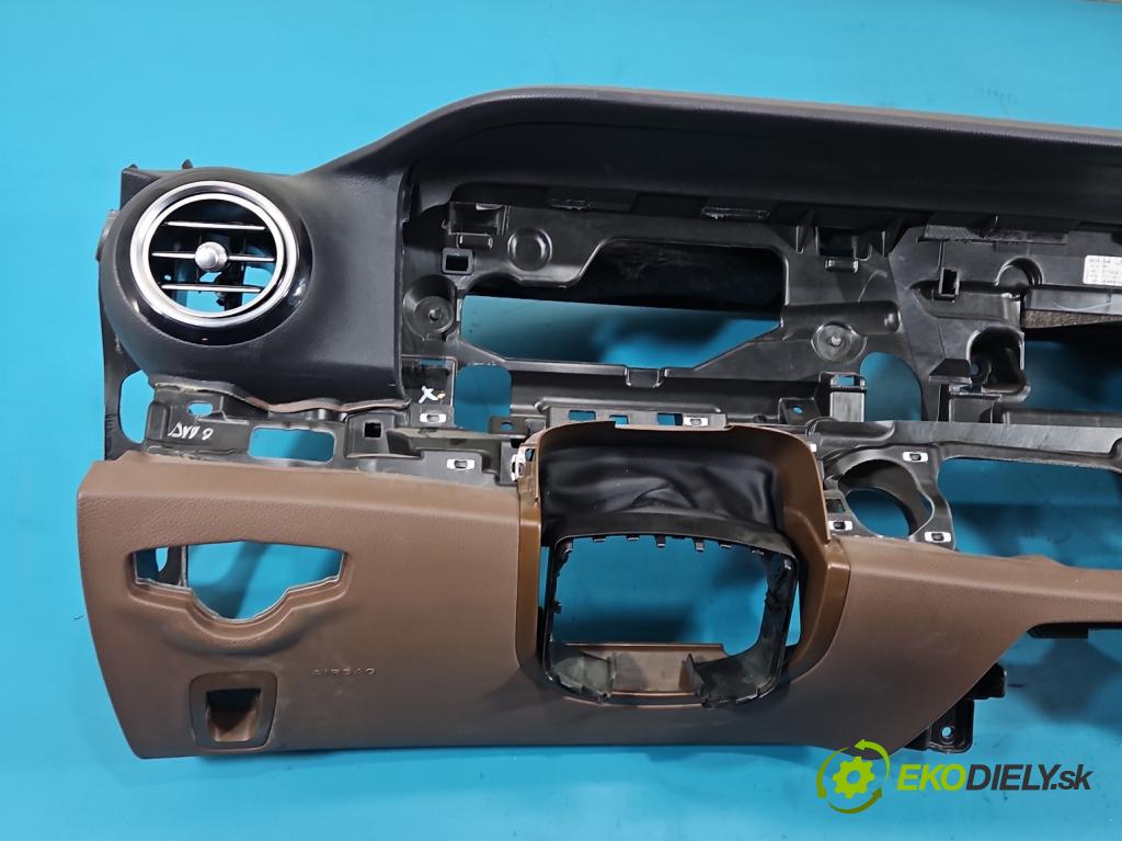 Mercedes E W213 2016-2023 2.0 CDI 194KM automatic 143 kW 1950 cm3 4- kokpit,přistrojova deska