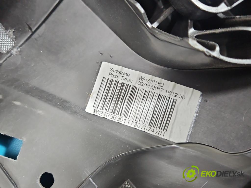 Mercedes E W213 2016-2023 2.0 CDI 194KM automatic 143 kW 1950 cm3 4- kokpit,přistrojova deska