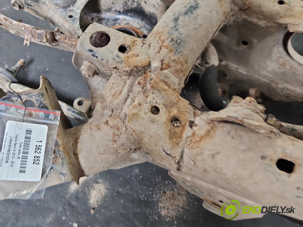 Toyota Rav4 IV 2013-2018 2.0 D4D 124hp manual 91 kW 1998 cm3 5- zadna výstuha  (Výstuha zadná)