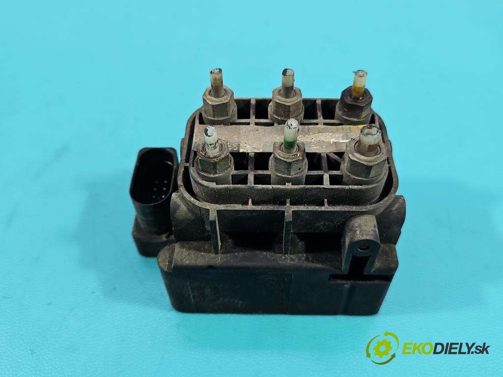 Mercedes S W221 2005-2013 3.5 V6 272 HP automatic 200 kW 3498 cm3 4- Distributor: A2513200058