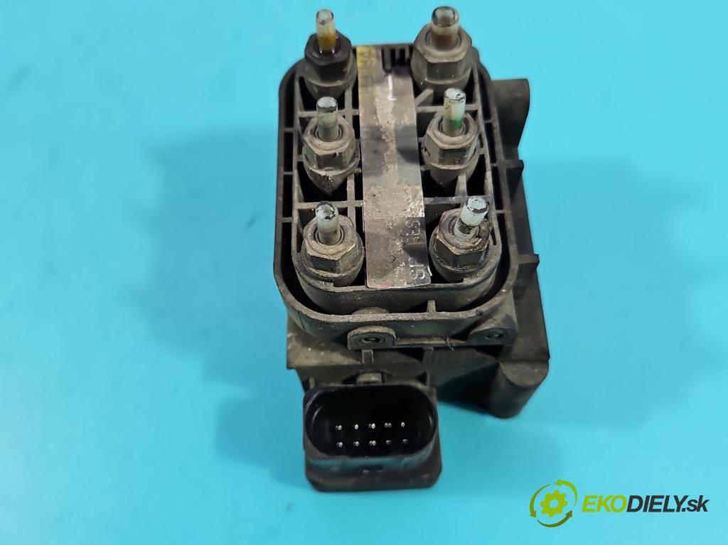 Mercedes S W221 2005-2013 3.5 V6 272 HP automatic 200 kW 3498 cm3 4- Distributor: A2513200058